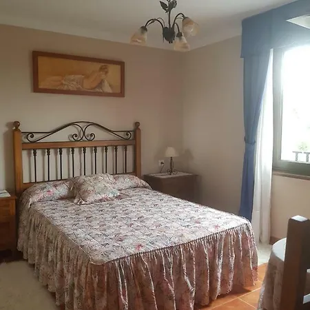 Carmen בית הארחה 2*