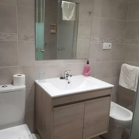 Carmen בית הארחה 2*