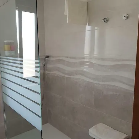 Carmen בית הארחה